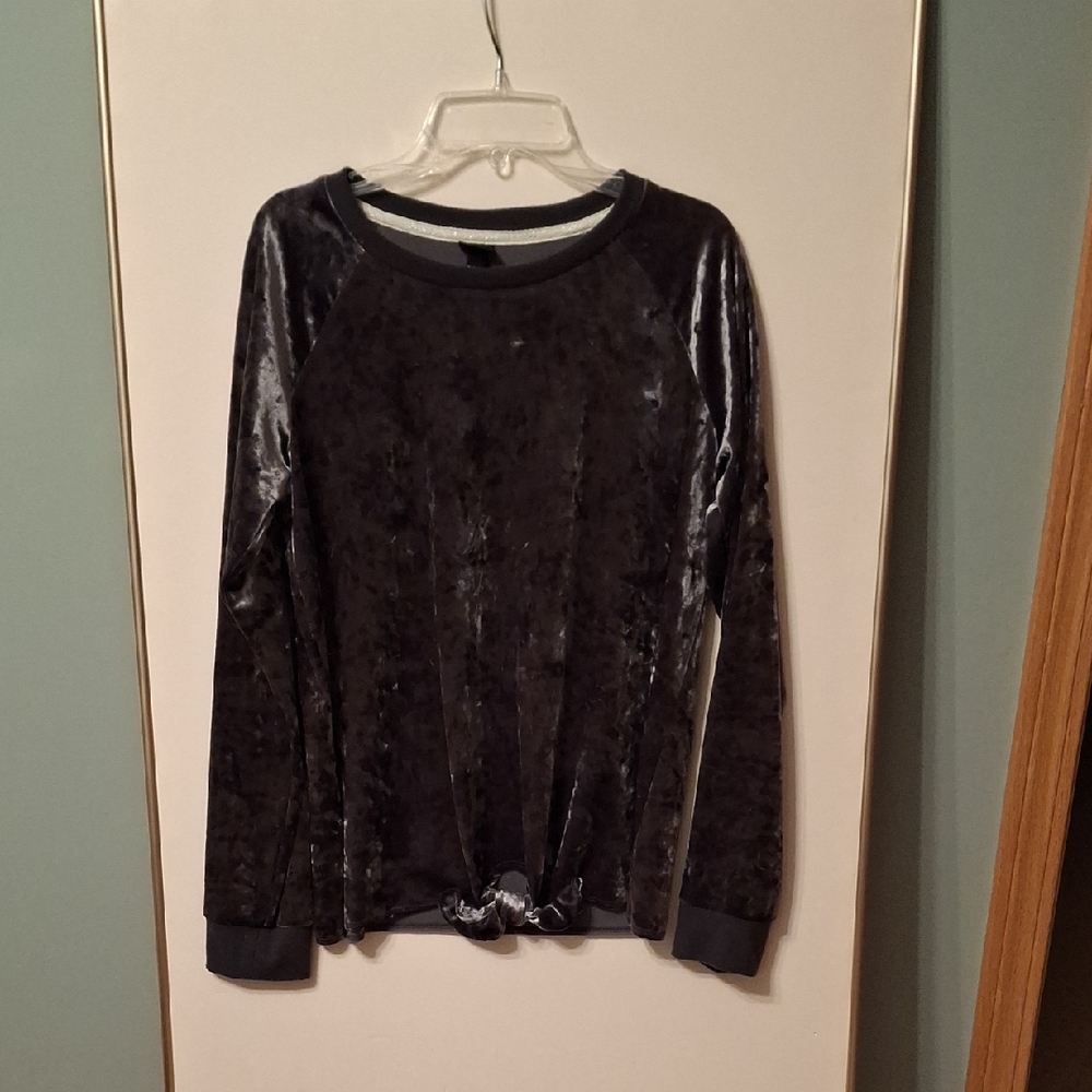 Art Class Textured Knit Top in Dark Gray
